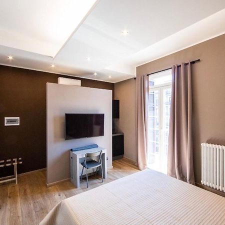 New Amazing Mono Located In Moscova District From Moscova Suites Apartments Group Милан Экстерьер фото