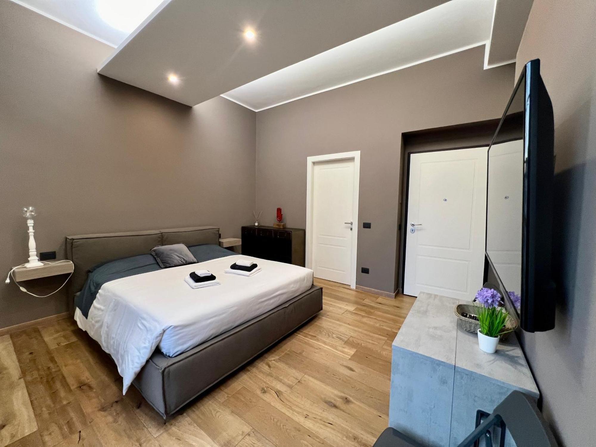 New Amazing Mono Located In Moscova District From Moscova Suites Apartments Group Милан Экстерьер фото